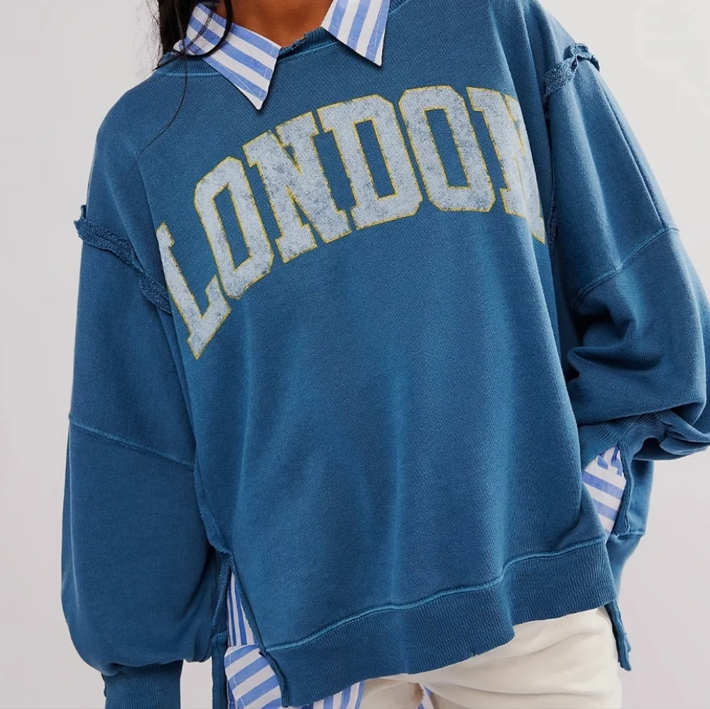 NWT FREE PEOPLE CAMDEN LONDON Denim Blue Sweatshirt We The Free New S Small - Picture 1 of 10
